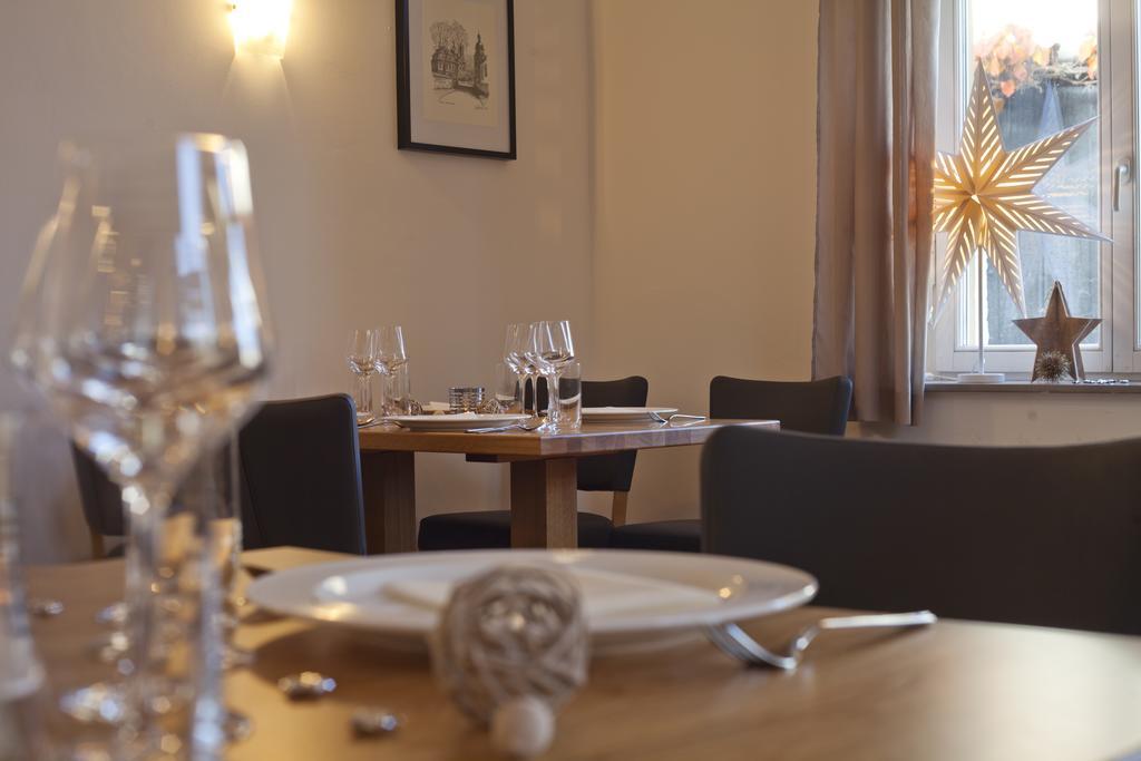 Gasthaus Zum Halbmond Hotel Speyer Ngoại thất bức ảnh